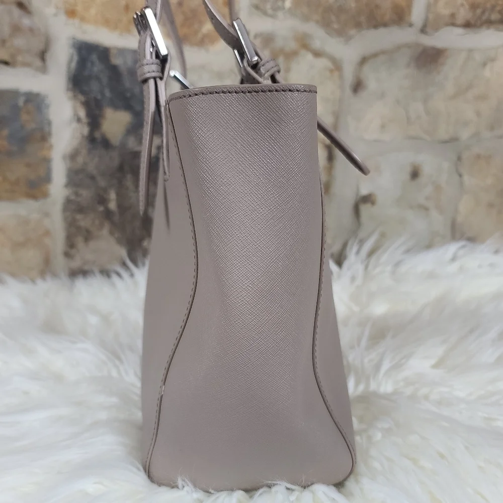 Tory Burch Emerson Saffiano Tote Bag Purse